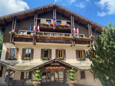 mairie de la clusaz, haute-savoie (74)
