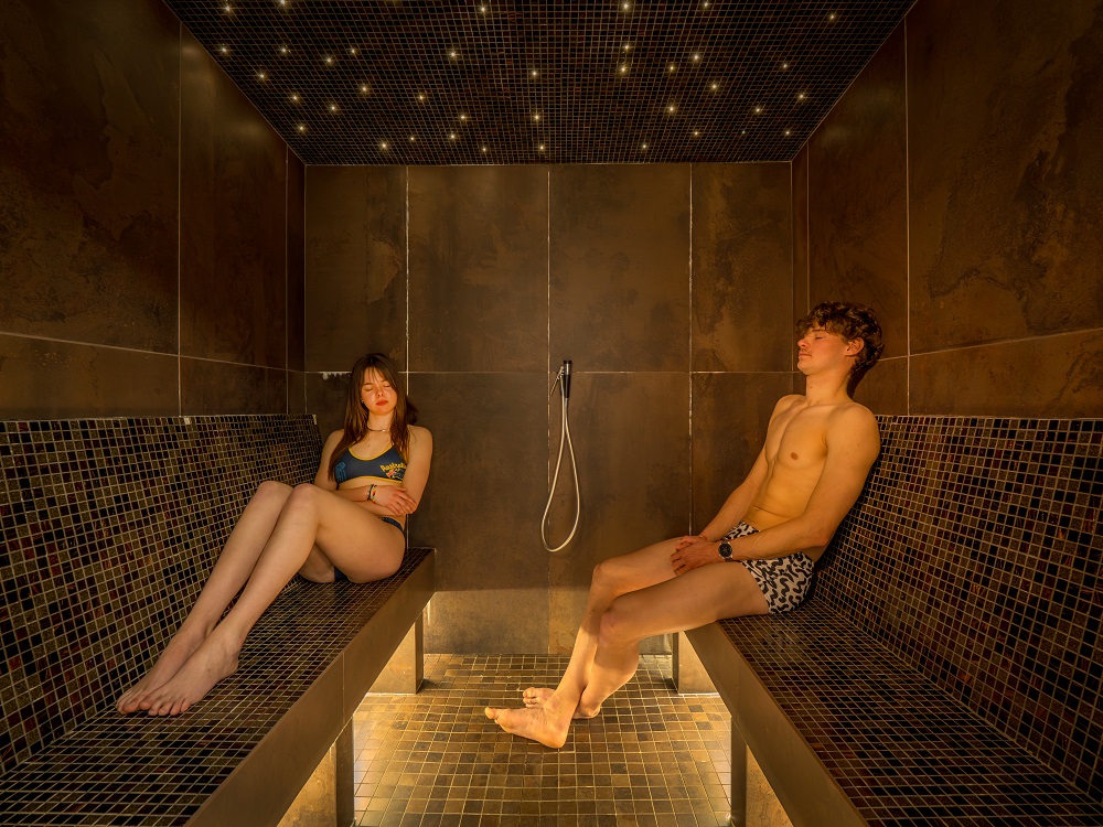 se détendre au hammam de l'espace aquatique la clusaz