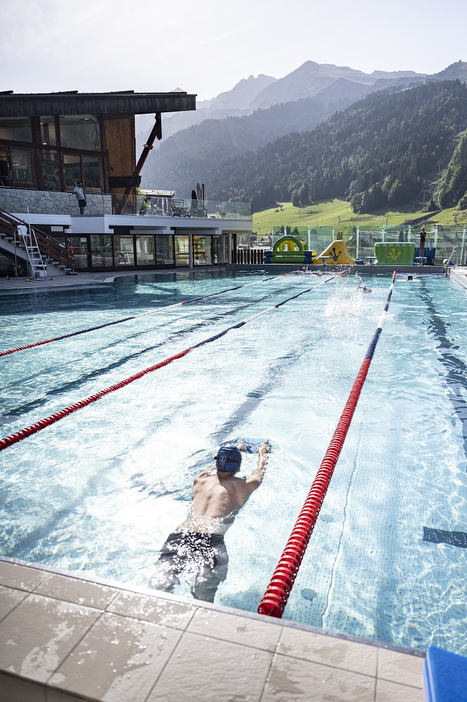prendre des cours de natation à l'espace aquatique de la clusaz
